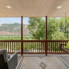 Creekside Valley View Guesthouse