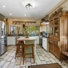 Hidden Valley Farmhaus Retreat