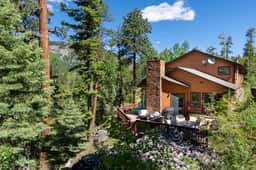 Lake Purgatory Family Lodge