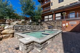 Black Bear Travertine
