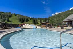 Modern Mountain Escape