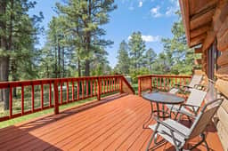 Knotty and Nice Log Cabin