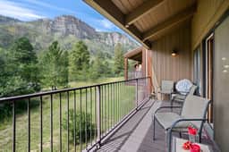 Highpoint Hideaway
