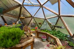 Hidden Valley Farmhaus Retreat - Image 2