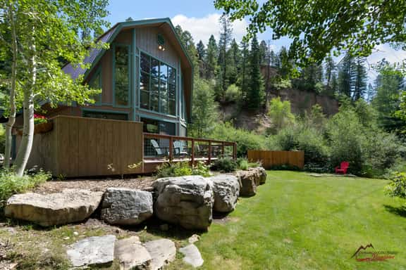 Double J Cabin - Image 1