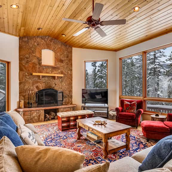 Lake Purgatory Family Lodge - Image 1
