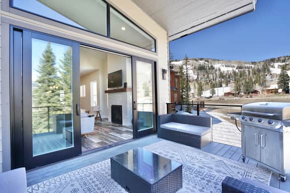 Modern Mountain Escape