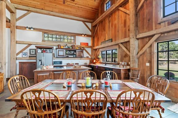 Curry Barn