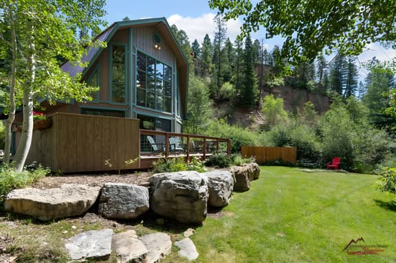 Double J Cabin