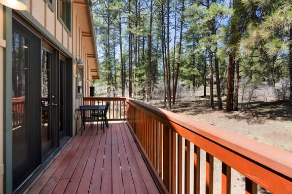 Edgemont Ridge Retreat