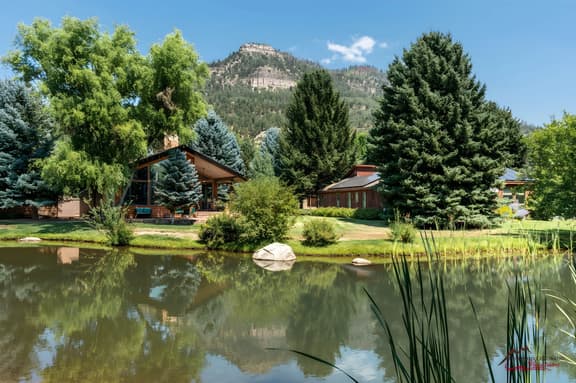 Pine & Pond Retreat