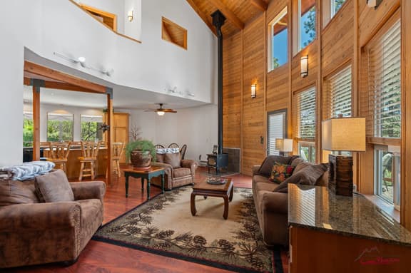 Hillside Haven - Image 1