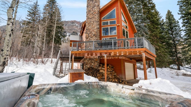5 Reasons To Book A Durango Vacation Rental With A Hot Tub